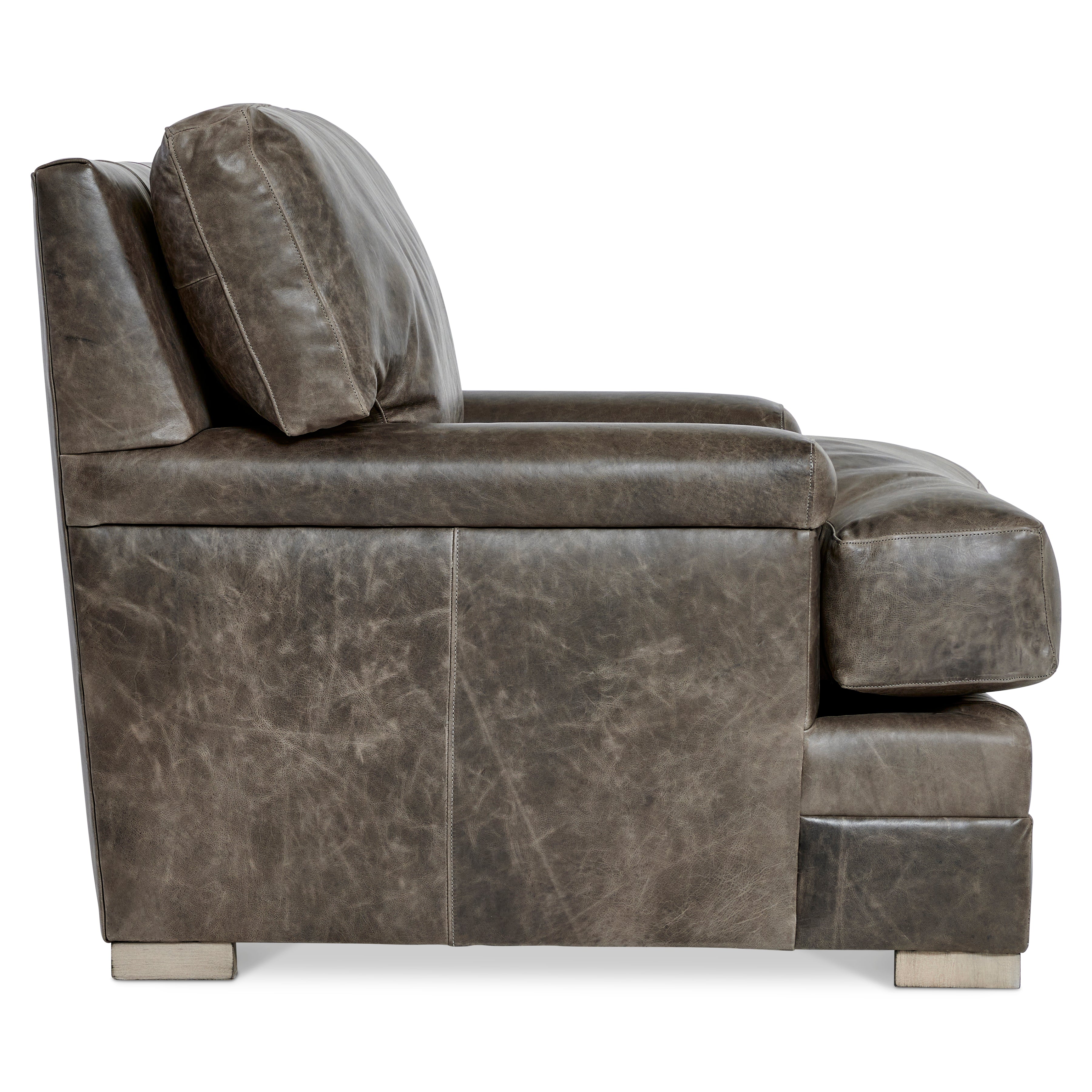 Bernhardt Living | Bernhardt Burnham Leather Chair - Brown | 7202LO