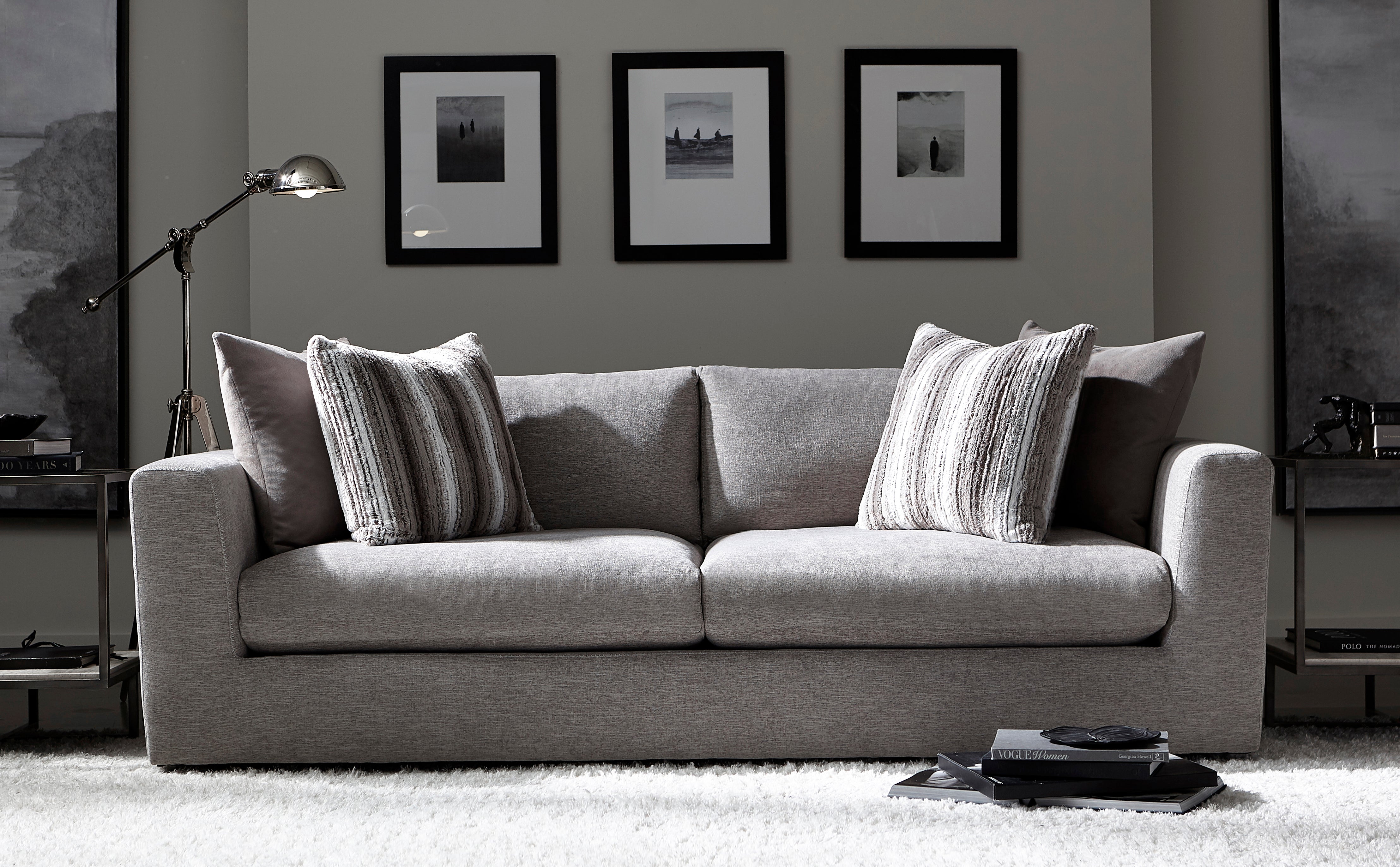Bernhardt Living | Bernhardt Remi Sofa - Gray | P7127A