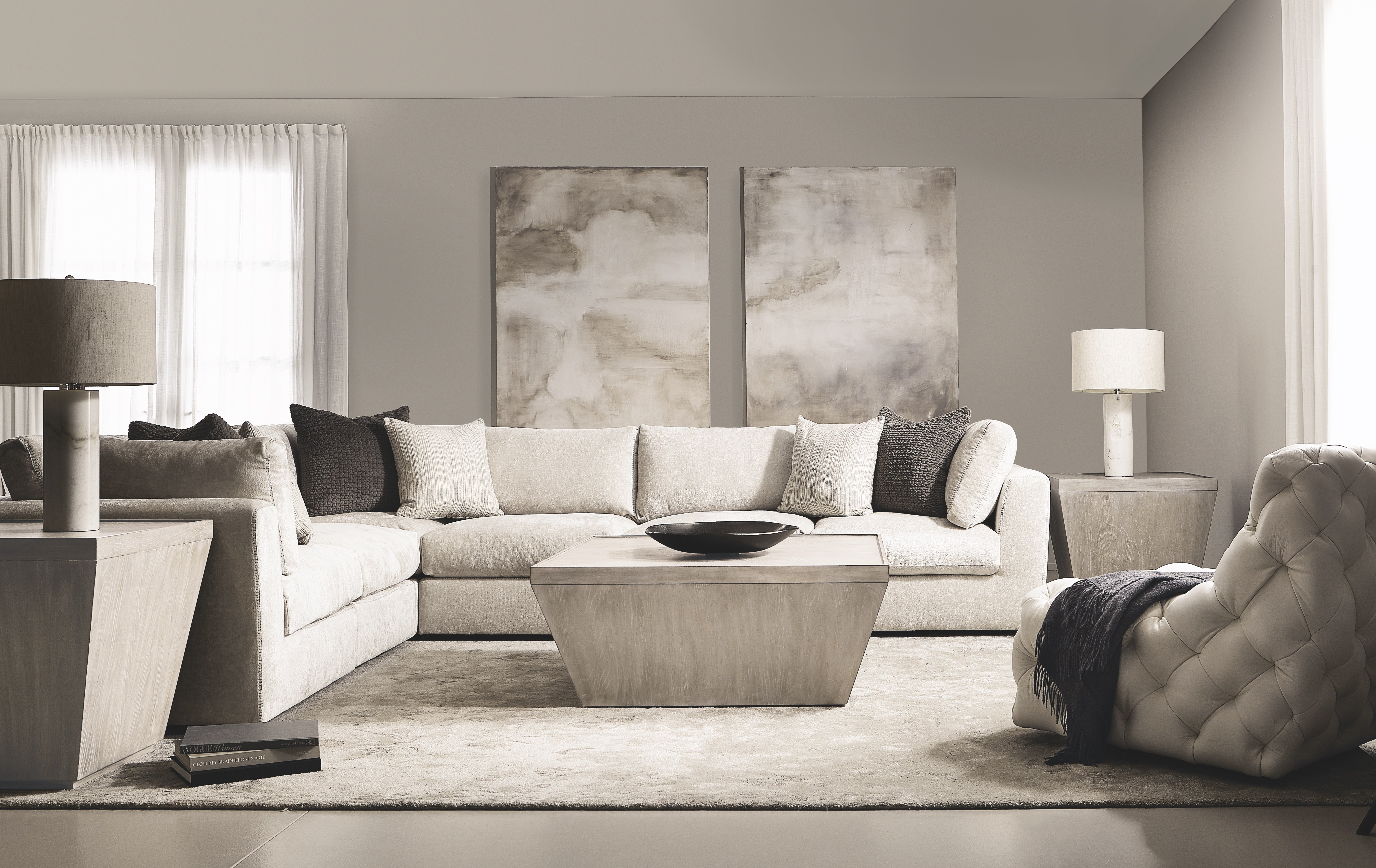 Bernhardt Living | Bernhardt Rigby Leather Swivel Chair - White/Cream | 360SLCO