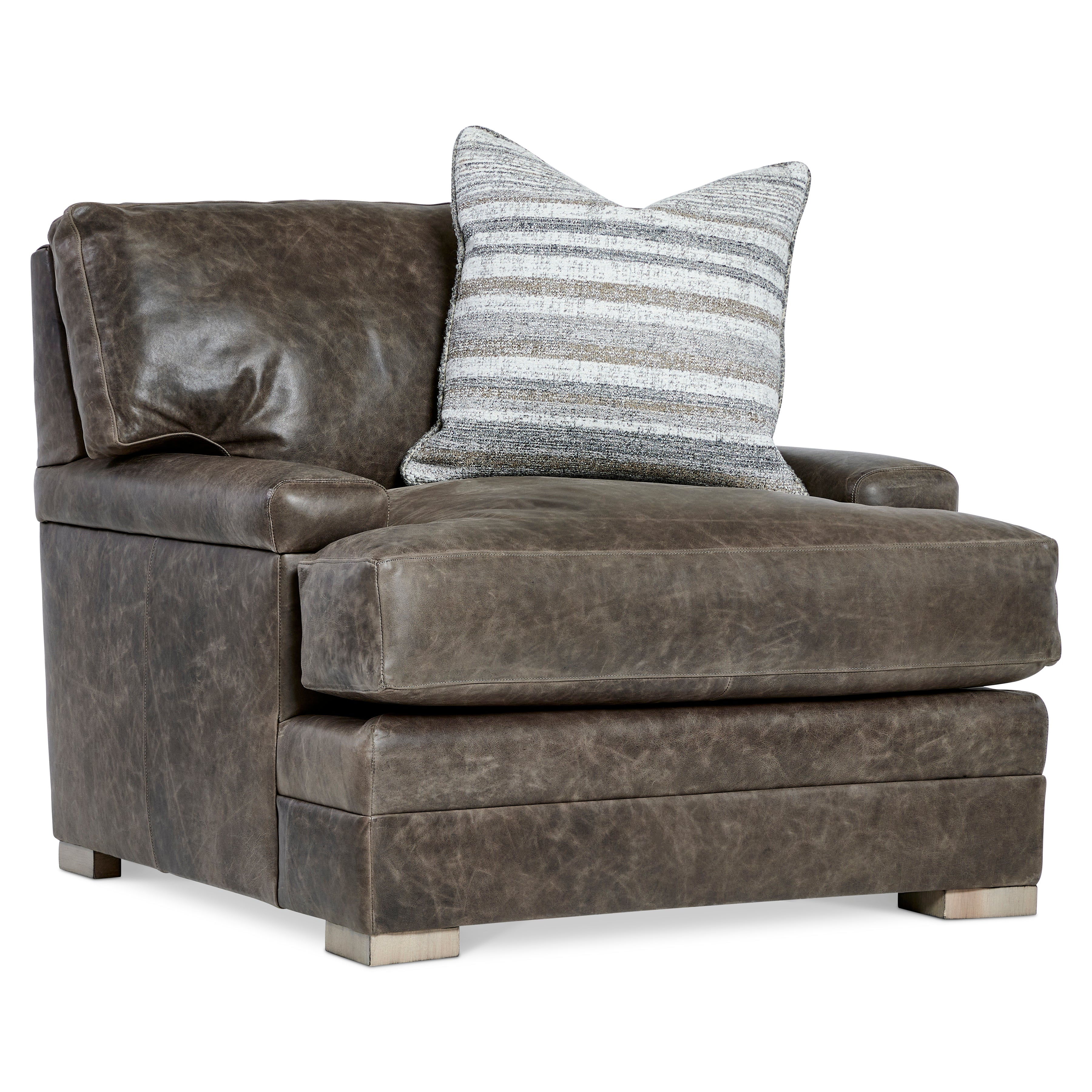 Bernhardt Living | Bernhardt Burnham Leather Chair - Brown | 7202LO